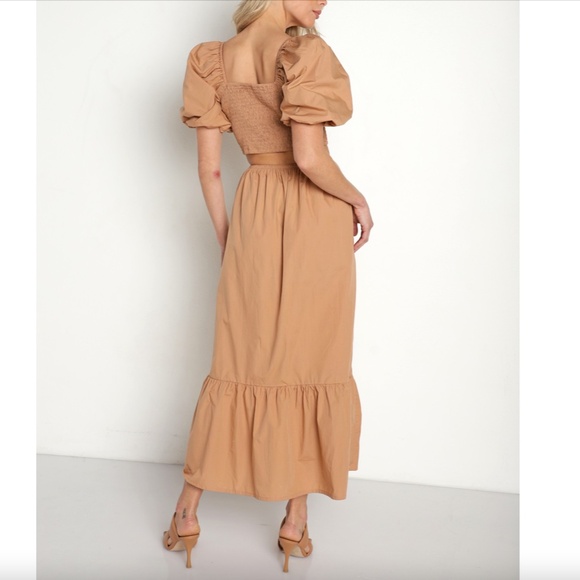 Anthropologie Faithfull the Brand Bloom Smocked Puff Midi Dress, Size 6, Tan - Picture 8 of 9